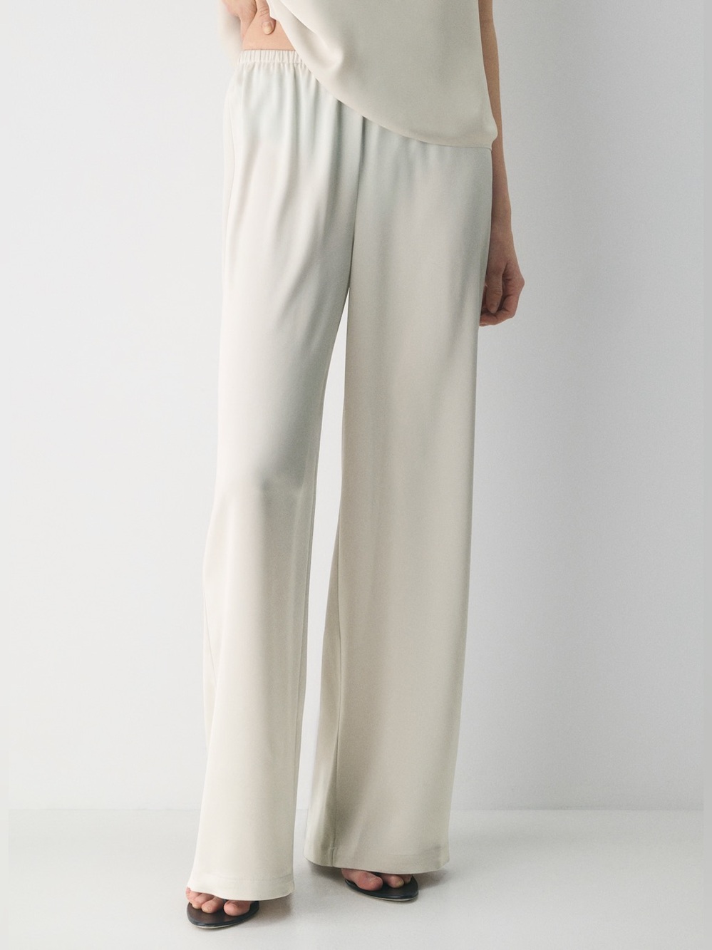 Aritzia Archer satin pant NWT